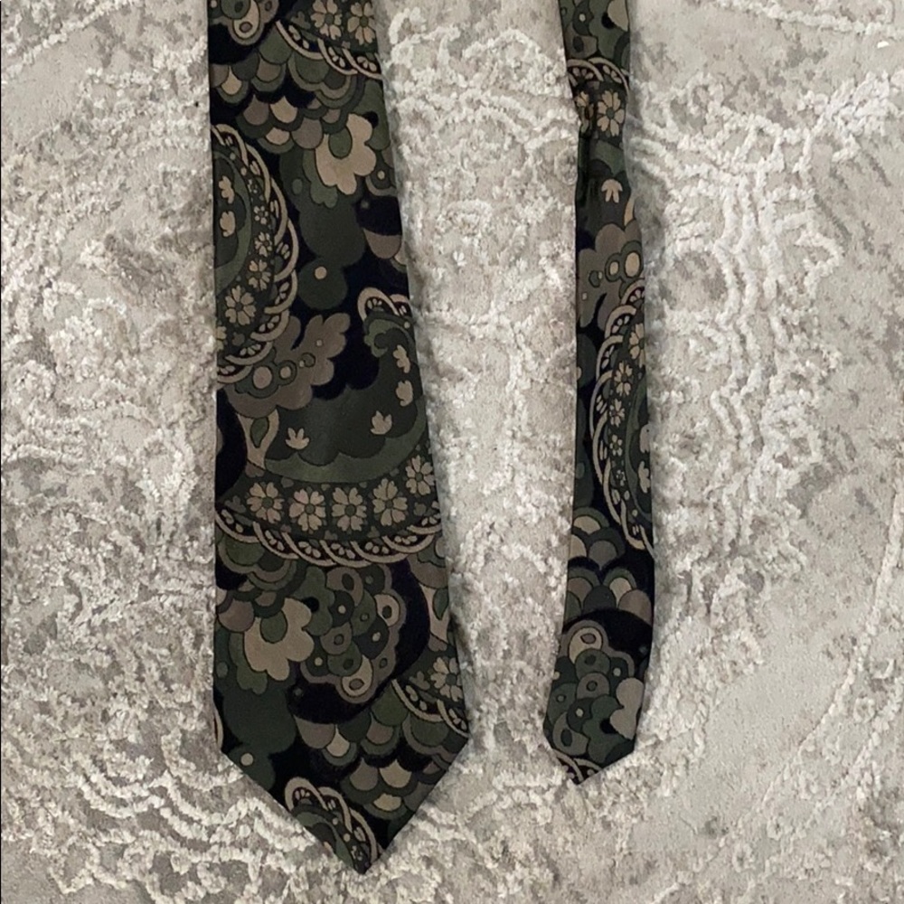 Bella nova tie